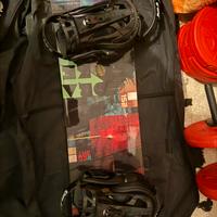 Scarponi e attacchi snowboard