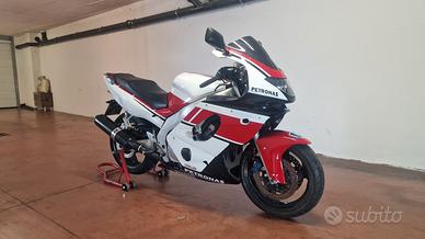 YAMAHA YZF 600 THUNDERCAT 