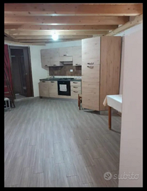 Casa singola, bilocale con terrreno