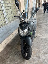 Scooter sym 125 SR