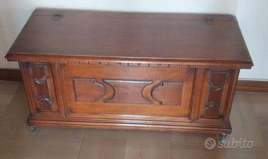 Cassapanca in legno 