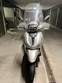 Scooter Piaggio Beverly 300 s hpe i.e.