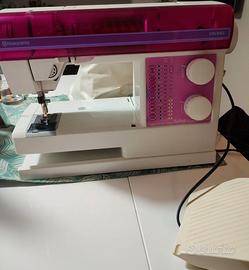 Macchina da cucire elettronica VIKING