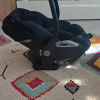 Ovetto reclinabile Relax " I-Size " CAM  nero.