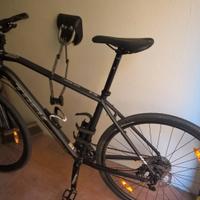 Bicicletta ibrida TREK 8.5 DS