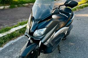 X-MAX 250