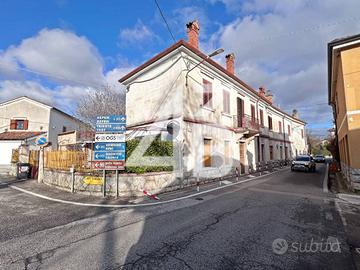 PALAZZINA - 1360M² - BORGO GROTTA (TS)