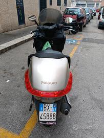 x8 Piaggio.