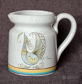 Caraffa ceramica sarda con decorazioni