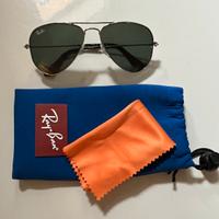 RAY BAN