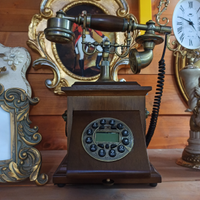 Telefono arte povera