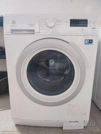Lavasciuga 8Kg 1600 giri Electrolux