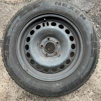Gomme invernali+ cerchi in ferro R15