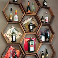 Mobile a nido d'ape, pezzi separati.