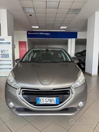 Peugeot 208 1.4 HDi 68 CV 5 porte Allure