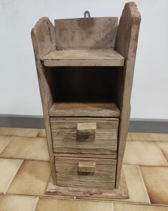 Antica cassettiera/porta oggetti in legno.