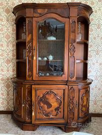 Mobili  salotto anni 70 in stile CLASSICO