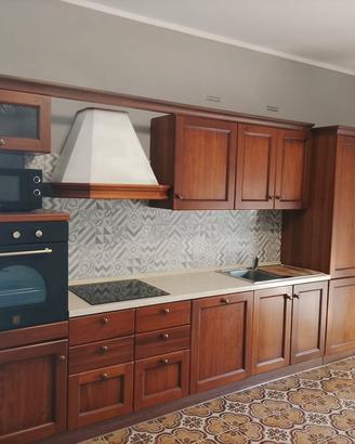 cucina lineare in noce