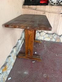 Tavolo in legno