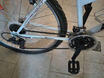 MOUNTAIN BIKE RUSH R2600 CROS COUNTRY 26