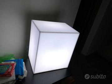 Cubo luminoso luna