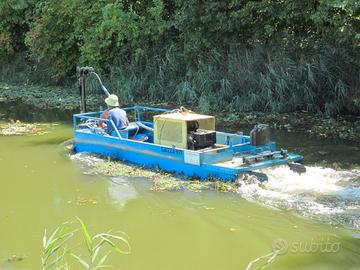 Motobarca diserbatrice