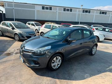 Renault Clio 1.2 75CV 5 porte Zen