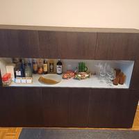 madia metropolis con credenza