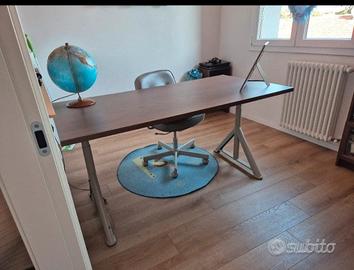Scrivania 