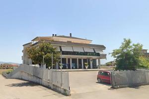 Locale commerciale a Santi Cosma e Damiano (LT)