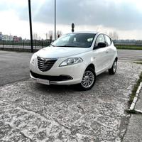 Lancia Ypsilon 0.9 TwinAir 85 CV 5 porte Metano Ec