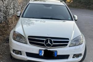 Auto Mercedes classe c220