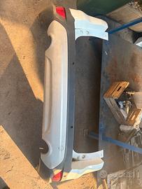 PARAURTI POSTERIORE FORD KUGA ANNO:2015