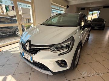 Renault Captur Plug-in Hybrid E-Tech 160 CV Initia