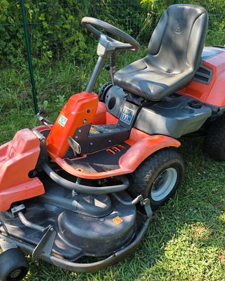 trattorino tagliaerba husqvarna rider 4x4 