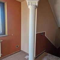 Colonne in gesso
