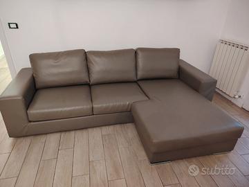 Divano con penisola