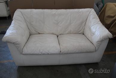 DIVANO PELLE BIANCO 2 POSTI  USATO
