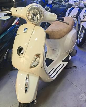 Piaggio Vespa 125 LX ie