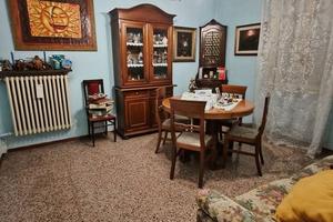 Casa indipendente di 98 m² con 4 locali e box auto