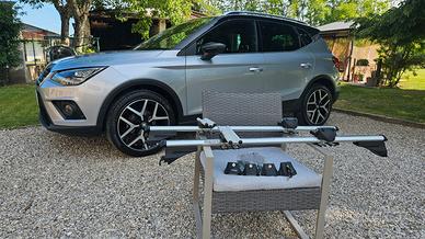 Barre portatutto Menabo e 2 kit porta bici peruzzo