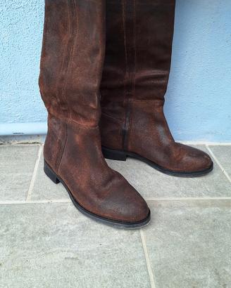 Stivali in pelle marrone stile vintage Il Laccio 