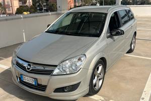Astra sw 19 cdi automatica