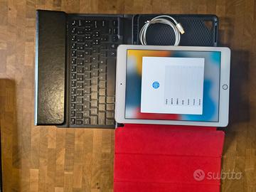 iPad Air 2 con tastiera bluetooth