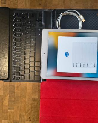 iPad Air 2 con tastiera bluetooth