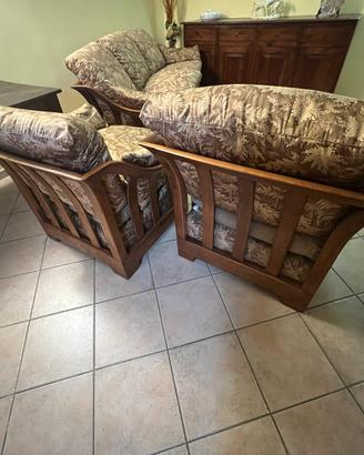Divano e poltrone in legno