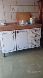 mobile cucina 2 ante e 3 cassetti