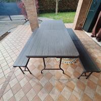 tavolo e panche da giardino 