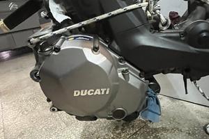 Motore Ducati Hypermotard 950 del 2021