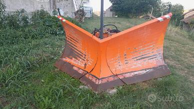 Lama sgombraneve a vomero